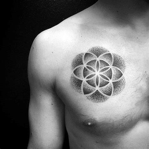 180 Tatuagens no peito que o deixarão sem palavras